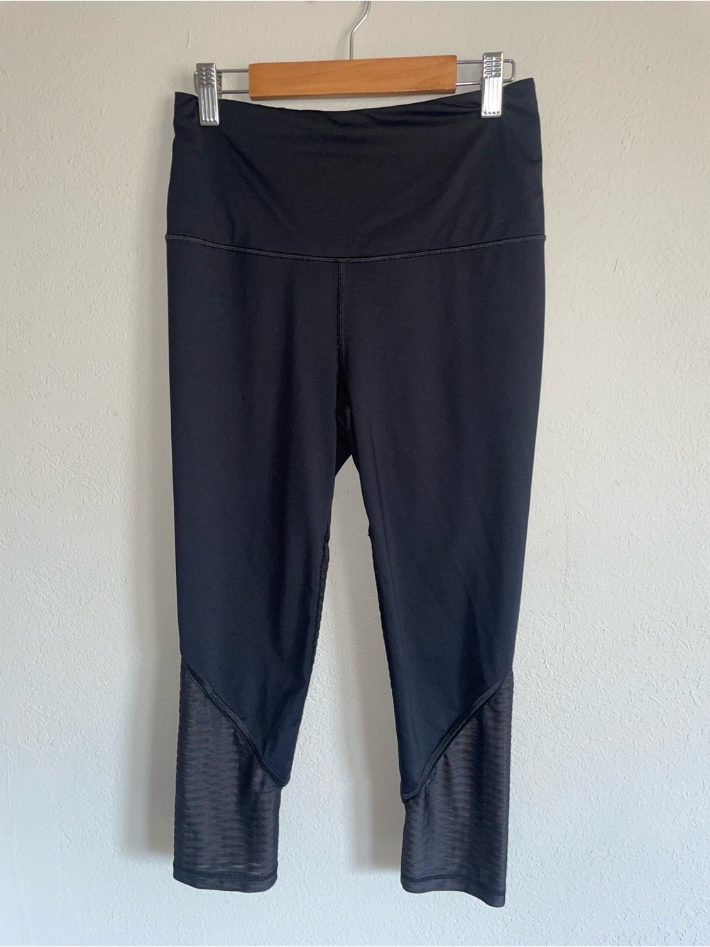 Victoria's Secret Black High-Waist Capri Leggings with Mesh Calf Panels